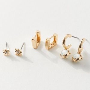 Urban Outfitters Earrings Set